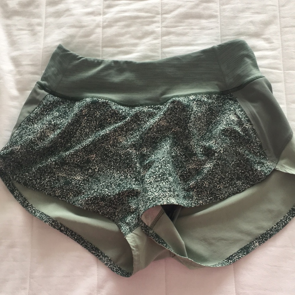 outdoor voices shorts. size XS. lightly worn
